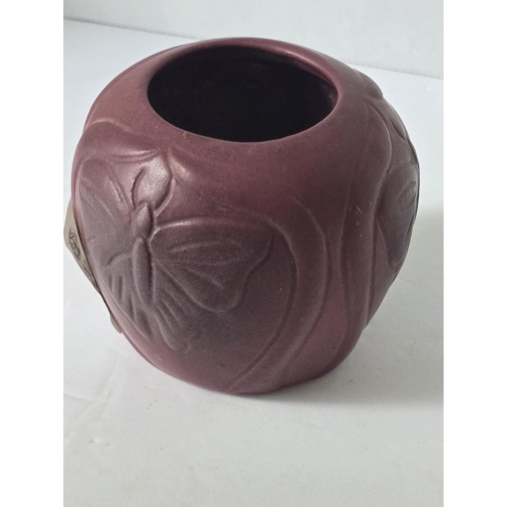 Antique Van Briggle Butterfly Vase: Mulberry Glaze, Shape 684 (1908-1911) - Picture 3 of 8